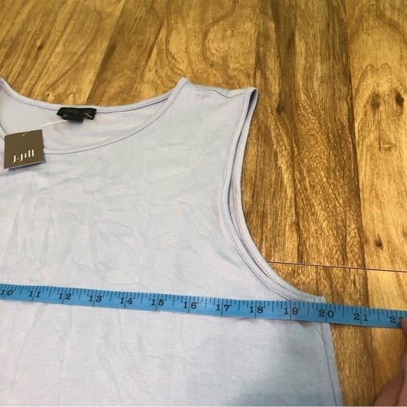 NWT J Jill Wearever Collection Rayon Spandex Stretchy Tank Size Large Hydrangea - Picture 7 of 8